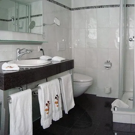 Streiff - The Excelsior Arosa