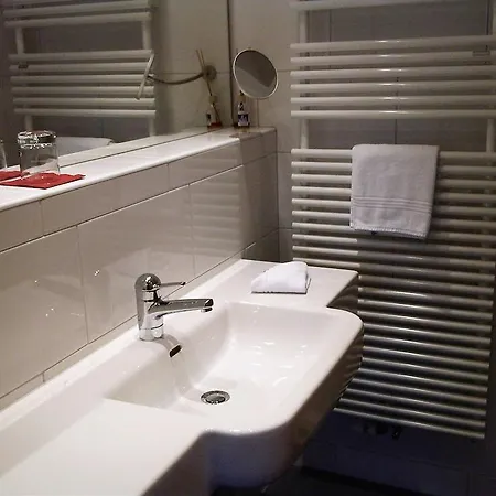 The Excelsior Ostfluegel 3* Αρόζα