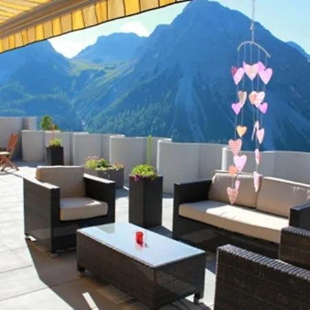 The Excelsior Ostfluegel 3* Αρόζα