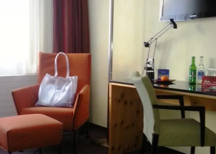 Otel The Excelsior Ostfluegel 3*