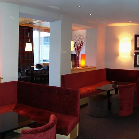 Отель The Excelsior Ostfluegel Ароза