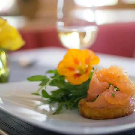 The Excelsior Ostfluegel 3* Ароза