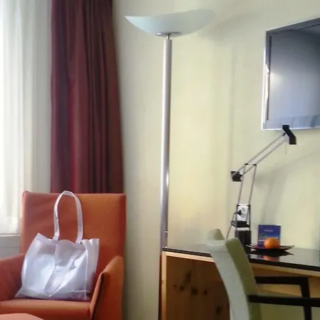 Отель The Excelsior Ostfluegel Ароза